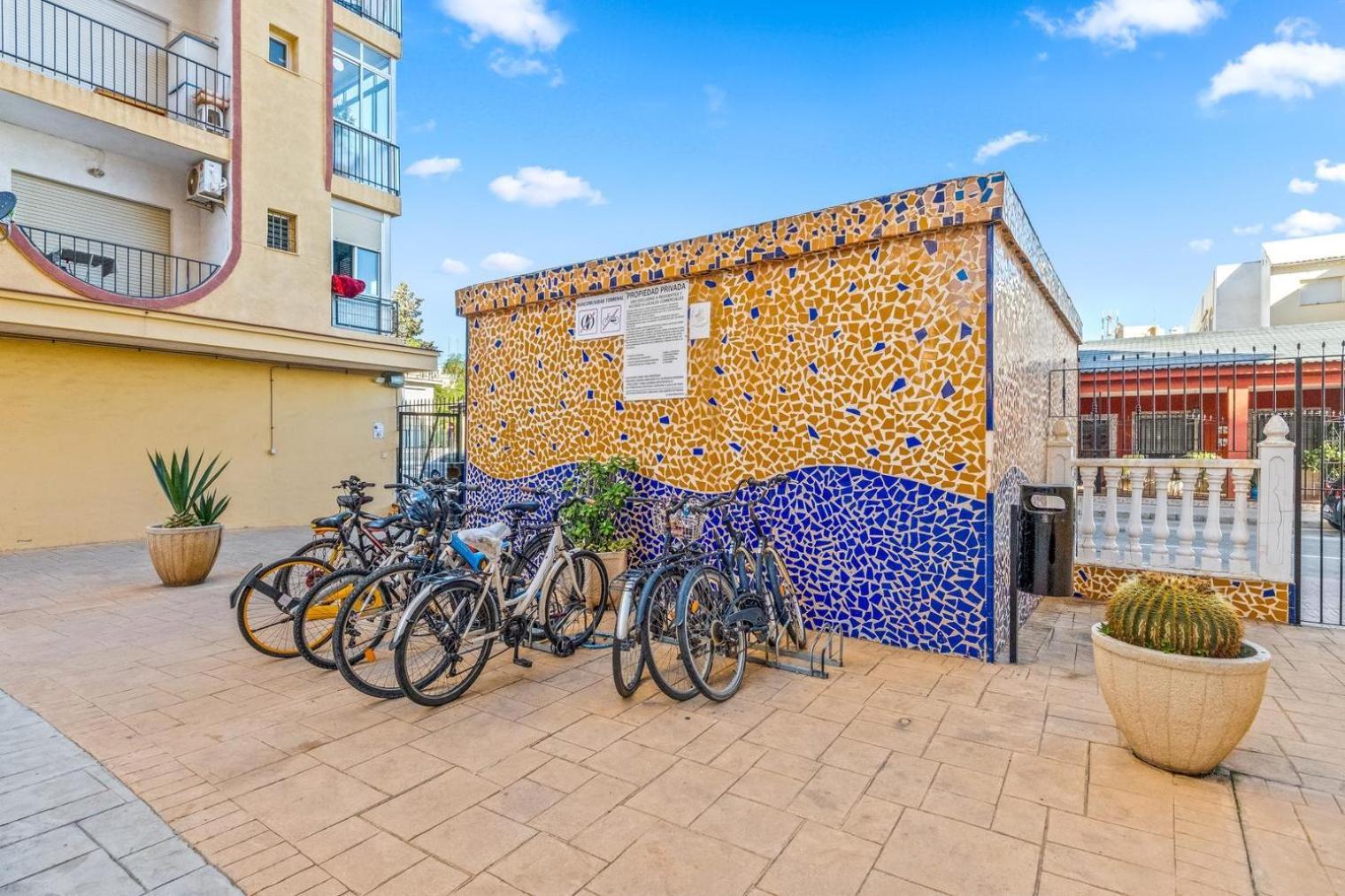 Studio A 200M De La Playa Los Locos Torrevieja Exterior photo